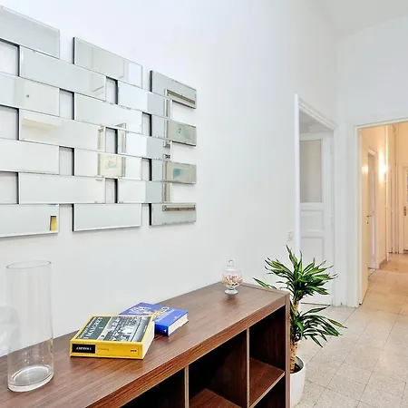 Faustina Apartman Róma